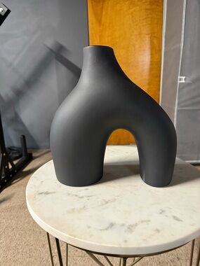 H&M Minimal Matte Black Arch Ceramic Vase - Contemporary Home Art